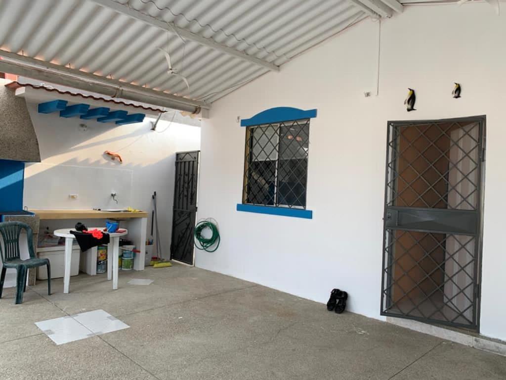 Beach House In Punta Carnero Salinas / Casa Exterior photo